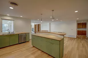 1607 S Elm St, Georgetown, TX 78626 - Photo 10