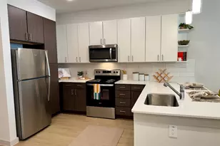 320 Goll St, Kyle, TX 78640 - Photo 10