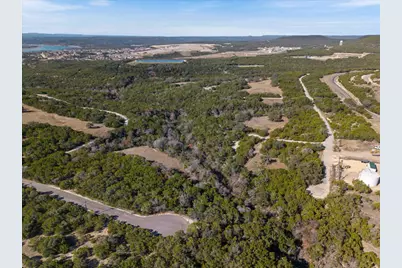 8310 Chestnut Cove, Lago Vista, TX 78645 - Photo 8