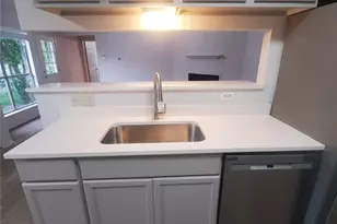 6909 Hyland Cir, Austin, TX 78744 - Photo 8