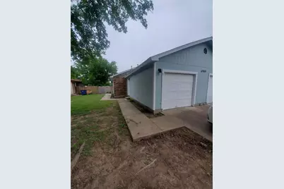 6909 Hyland Circle #A, Austin, TX 78744 - Photo 28