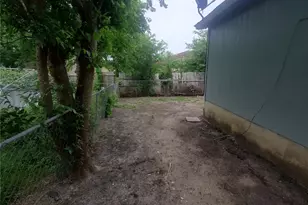 6909 Hyland Cir, Austin, TX 78744 - Photo 24