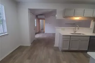 6909 Hyland Cir, Austin, TX 78744 - Photo 16