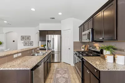 473 Goddard, Kyle, TX 78640 - Photo 6