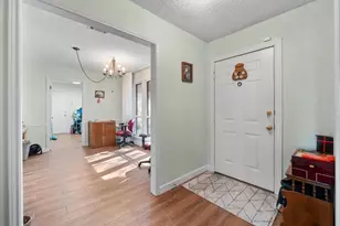 8401 Greenflint Ln, Austin, TX 78759 - Photo 10