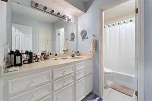 8401 Greenflint Ln, Austin, TX 78759 - Photo 16