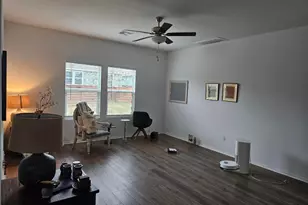 380 Mendoza, Kyle, TX 78640 - Photo 6