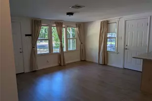 1109 Spur St, Austin, TX 78721 - Photo 10