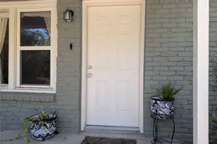 1109 Spur St, Austin, TX 78721 - Photo 24