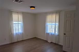 1109 Spur St, Austin, TX 78721 - Photo 14