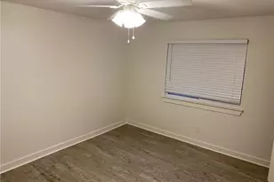 2408 Burleson Ct, Austin, TX 78741 - Photo 12