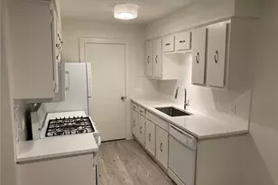 2408 Burleson Ct, Austin, TX 78741 - Photo 8