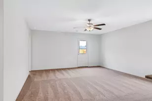 112 Allington Cir, Jarrell, TX 76537 - Photo 4