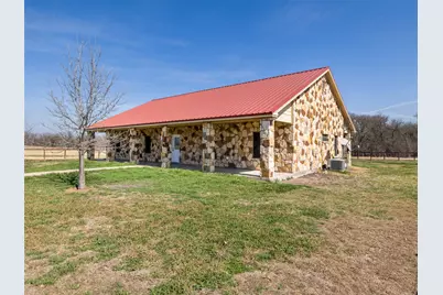 2610 Fm 3061, Thorndale, TX 76577 - Photo 4