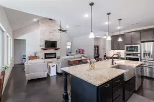 121 Esperanza Petal Pass, Liberty Hill, TX 78642 - Photo 16