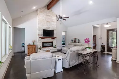 121 Esperanza Petal Pass, Liberty Hill, TX 78642 - Photo 12