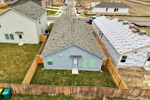 23437 Firelight Dr, Elgin, TX 78621 - Photo 4