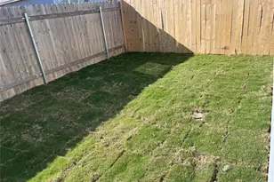 23437 Firelight Dr, Elgin, TX 78621 - Photo 34