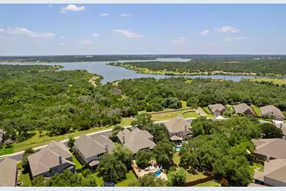 2036 Limestone Lake Drive, Georgetown, TX 78633 - Photo 38