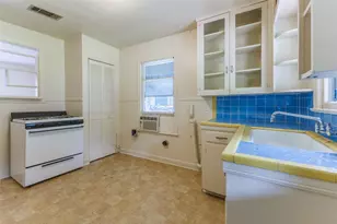 1902 Pasadena Dr, Austin, TX 78757 - Photo 4