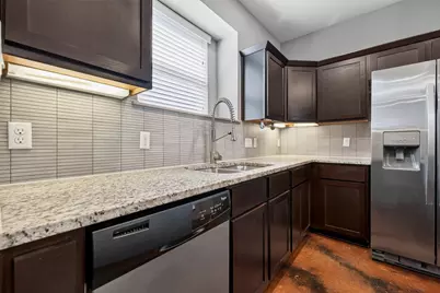 2204 E 13th Street #B, Austin, TX 78702 - Photo 12