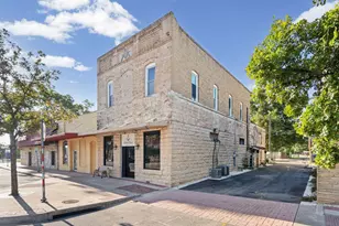 107 W Center St, Kyle, TX 78640 - Photo 1