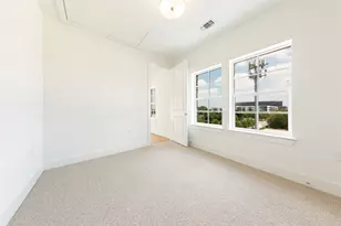 1201 Shore District Dr, Austin, TX 78741 - Photo 24