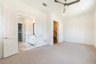 1201 Shore District Dr, Austin, TX 78741 - Photo 16