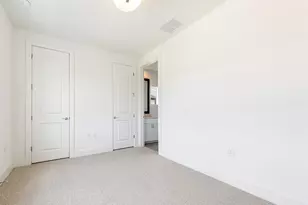 1201 Shore District Dr, Austin, TX 78741 - Photo 22