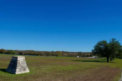 377 Heritage Loop, Hutto, TX 78634 - Photo 4