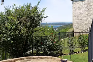 416 Maialina Cove, Lakeway, TX 78738 - Photo 4