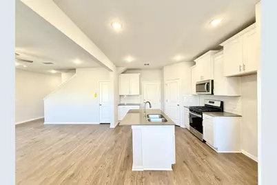 11317 Zip Cochise Way, Austin, TX 78653 - Photo 4