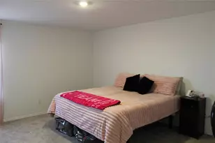 205 Marty Allen Loop, Jarrell, TX 76537 - Photo 12