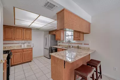 12015 Carmel Park Lane, Austin, TX 78727 - Photo 10
