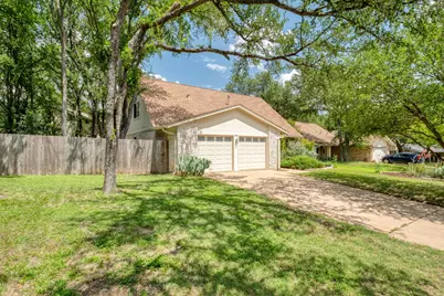 12015 Carmel Park Lane, Austin, TX 78727 - Photo 4