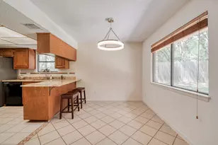 12015 Carmel Park Ln, Austin, TX 78727 - Photo 10