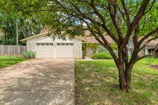12015 Carmel Park Ln, Austin, TX 78727 - Photo 2