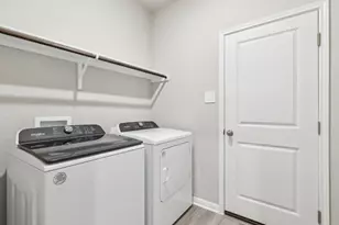 121 Holmby Dr, Hutto, TX 78634 - Photo 8