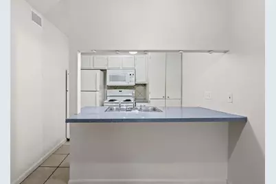 2708 S 1st Street #205, Austin, TX 78704 - Photo 10