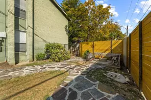 2708 S 1st St, Austin, TX 78704 - Photo 26