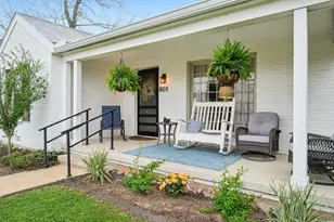 801 Bishop St, Smithville, TX 78957 - Photo 10