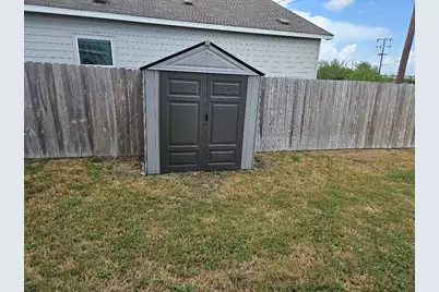 17721 Somerville Court, Elgin, TX 78621 - Photo 18