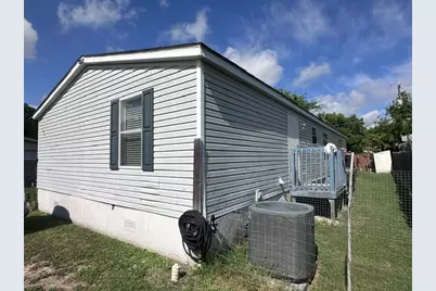 106 Ramirez Street, Kyle, TX 78640 - Photo 4