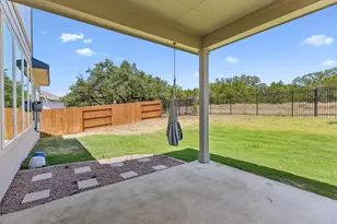 1102 Sage Thrasher Cir, Dripping Springs, TX 78620 - Photo 32