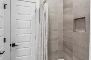 1102 Sage Thrasher Cir, Dripping Springs, TX 78620 - Photo 28