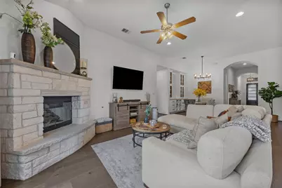 1012 Discovery Well Drive, Liberty Hill, TX 78642 - Photo 10