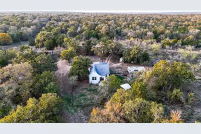 137 Shady Oaks Loop, Cedar Creek, TX 78612 - Photo 6