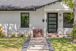6704 Hardy Dr, Austin, TX 78757 - Photo 2
