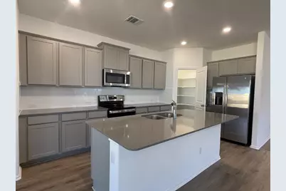 136 Perfect World Loop, Jarrell, TX 76537 - Photo 4
