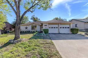 2605 Edenwood Dr, Austin, TX 78745 - Photo 2